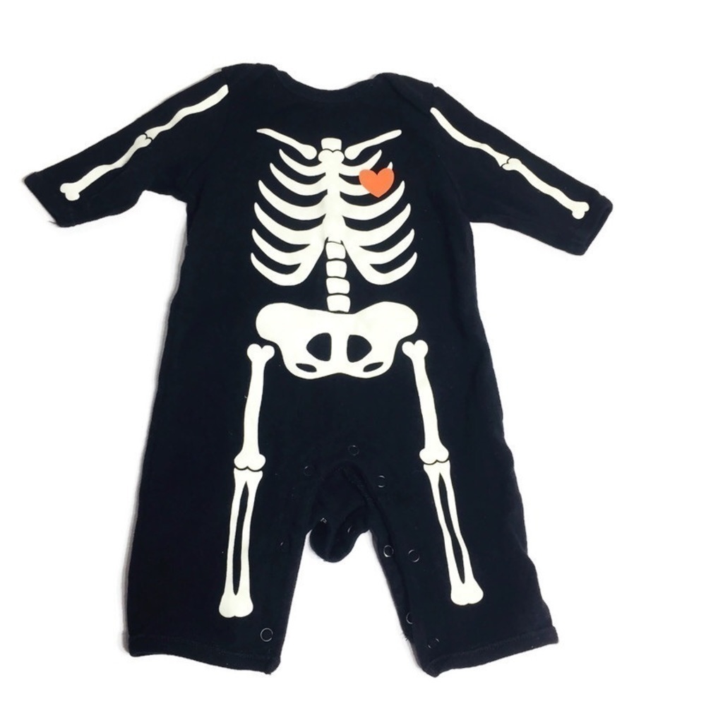 Old navy‎ skeleton baby onesie